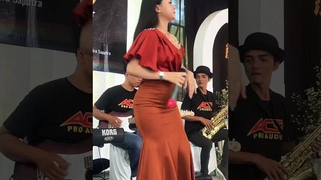 Mangku purel / bella moza Mangku purel / bella moza