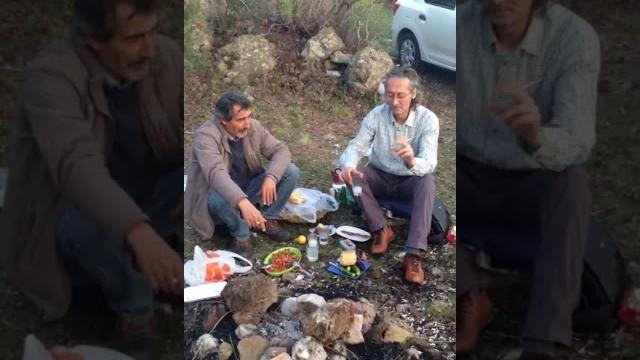 Raki nasil i̇çi̇li̇r ve i̇çme adabi nokta...! Raki nasil i̇çi̇li̇r ve i̇çme adabi nokta...!