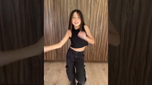 Hoy salgo con la’ muñeca Hoy salgo con la’ muñeca
