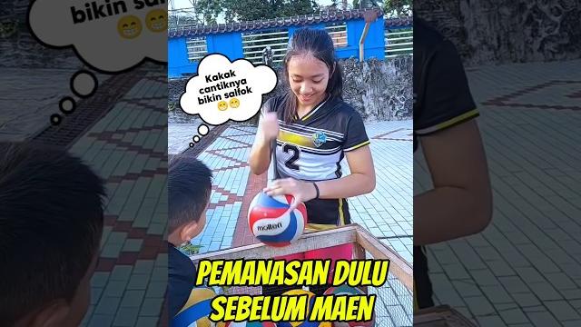 Pemanasan dulu gaes! #shorts #abg #anaksma #cantik #putihabu #smp #salfok #volleyball #olahraga Pemanasan dulu gaes! #shorts #abg #anaksma #cantik #putihabu #smp #salfok #volleyball #olahraga