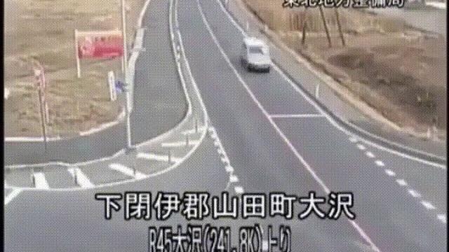 Жесткое видео цунами в японии Жесткое видео цунами в японии