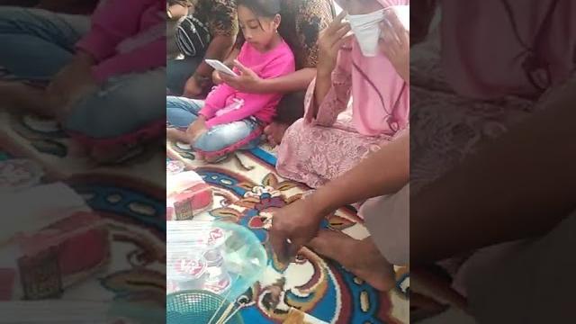 Pesta keluarga besar Pesta keluarga besar