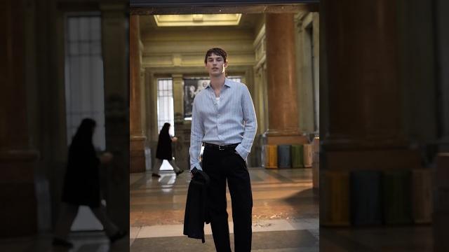 If you want to scape this spring, don’t forget a blue shirt, some black jeans and moccasins #shorts If you want to scape this spring, don’t forget a blue shirt, some black jeans and moccasins #shorts