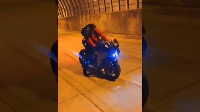 Kawasaki ninja h2 sound #ninja #kawasaki #ninjah2 #h2 #bikeshorts #trend #bikelover #shortsindia Kawasaki ninja h2 sound #ninja #kawasaki #ninjah2 #h2 #bikeshorts #trend #bikelover #shortsindia