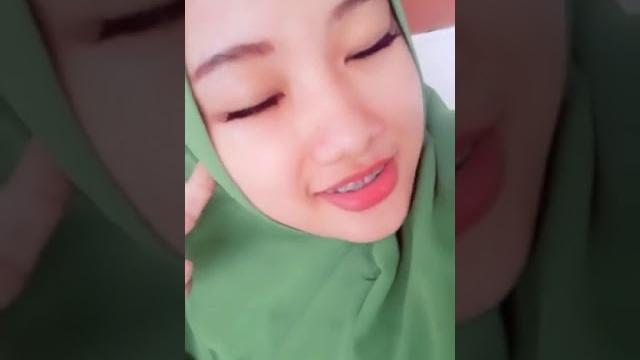 Desahan jilbab cant!k bang€t Desahan jilbab cant!k bang€t