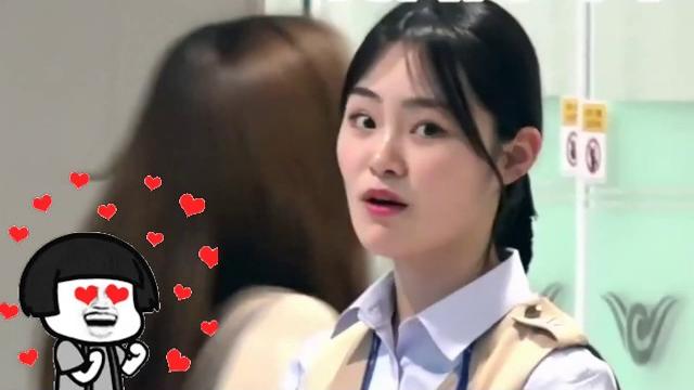 看到子瑜本人,機場女地勤 驚呆了 ! !tzuyu’s beauty shocked ground inspector . twice韓國機場190715 트와이스#트와이스 #twice 看到子瑜本人,機場女地勤 驚呆了 ! !tzuyu’s beauty shocked ground inspector . twice韓國機場190715 트와이스#트와이스 #twice