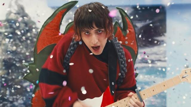 Porter robinson - cheerleader (official music video) Porter robinson - cheerleader (official music video)