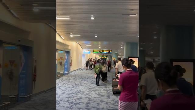 空姐每天最爽的事,就是脱下高跟鞋和丝袜,换上瑜伽裤爆汗健身 空姐每天最爽的事,就是脱下高跟鞋和丝袜,换上瑜伽裤爆汗健身