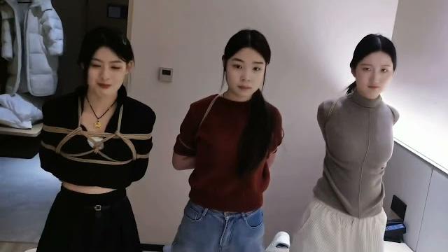 绳艺捆绑三位女模特,谁知道他们的心理过程? 绳艺捆绑三位女模特,谁知道他们的心理过程?