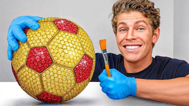 Best soccer art wins $1,000! Best soccer art wins $1,000!