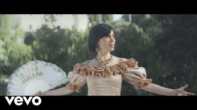 Javiera mena - espejo (official video) Javiera mena - espejo (official video)