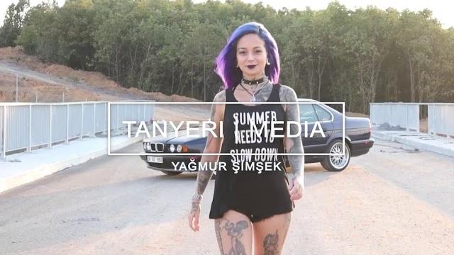 Twerk dans yağmur şi̇mşek Twerk dans yağmur şi̇mşek