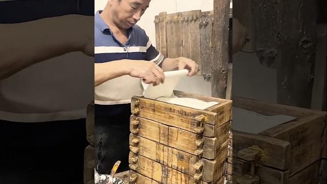 The process of making tofu The process of making tofu