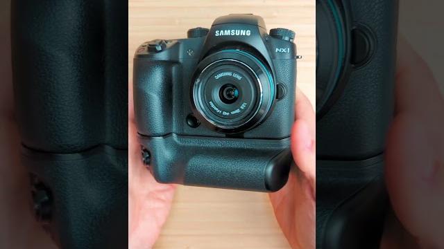 Samsung made a beast of a camera Samsung made a beast of a camera
