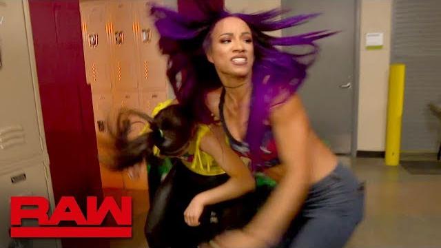 Bayley and sasha banks brawl backstage: raw, march 26, 2018 Bayley and sasha banks brawl backstage: raw, march 26, 2018