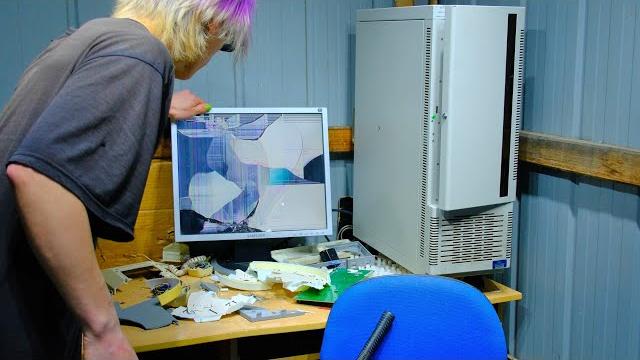Angry office man vs. enormous vintage server pc Angry office man vs. enormous vintage server pc