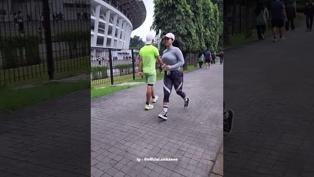 Jogging #shortvideo #tiktok #trending #viral #shortsvideo #video #status #shorts #short #siskaeee Jogging #shortvideo #tiktok #trending #viral #shortsvideo #video #status #shorts #short #siskaeee