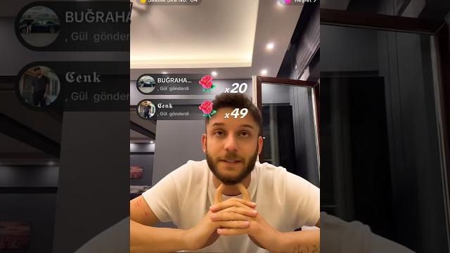 Ece ronay’ı i̇fşa etti Ece ronay’ı i̇fşa etti
