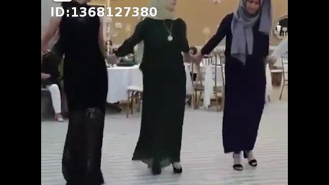 Türbanlı halay Türbanlı halay