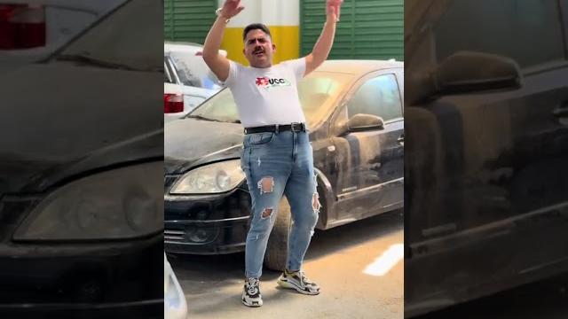 Golinha preparando carro vai ficar novinho Golinha preparando carro vai ficar novinho