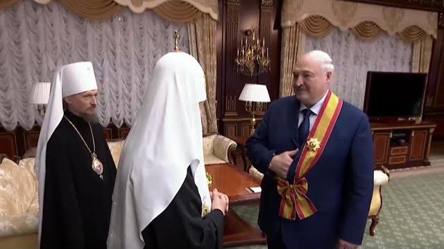 Патриарх московский и всея руси кирилл наградил лукашенко орденом святого князя даниила московского Патриарх московский и всея руси кирилл наградил лукашенко орденом святого князя даниила московского