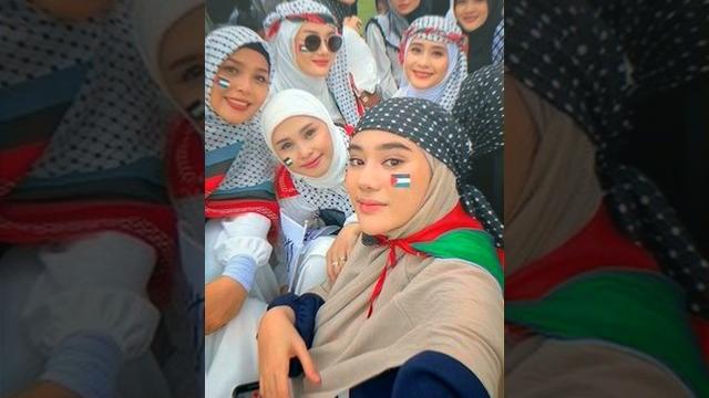Selebgram indo berikan aksi bela palestina #palestine #dakwah #jedagjedug #viral #shorts Selebgram indo berikan aksi bela palestina #palestine #dakwah #jedagjedug #viral #shorts