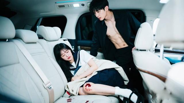 對女人過敏的總裁竟然對這個18歲的鄉下女孩欲罷不能,一晚索要10次,隔天看到她身下的一抹紅更是無法自拔的愛上她!#短劇 #短劇推薦 #短劇全集 #drama #甜寵 #瑪麗蘇 對女人過敏的總裁竟然對這個18歲的鄉下女孩欲罷不能,一晚索要10次,隔天看到她身下的一抹紅更是無法自拔的愛上她!#短劇 #短劇推薦 #短劇全集 #drama #甜寵 #瑪麗蘇