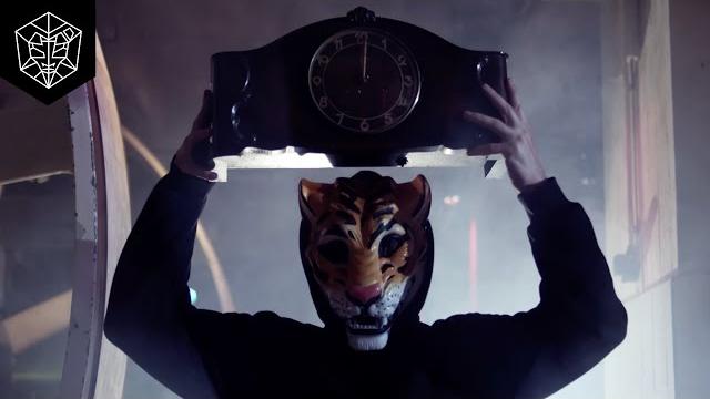 Martin garrix - animals (official video) Martin garrix - animals (official video)