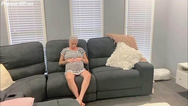 Bumil 15 belly huge contraction Bumil 15 belly huge contraction