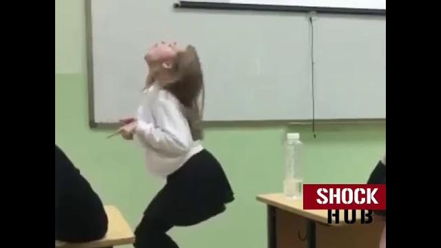 Девочка динозавр Девочка динозавр