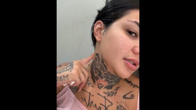 Loriana purwanto manasco live cuci baju Loriana purwanto manasco live cuci baju