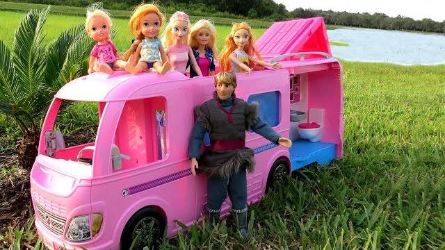 Camper ! elsa & anna toddlers go camping with barbie - built-in pool play - picnic Camper ! elsa & anna toddlers go camping with barbie - built-in pool play - picnic