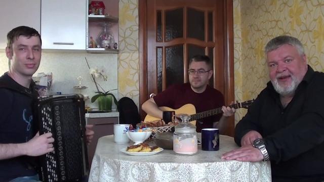 Михаил круг "фраер" (вокал д. волгин, баян а. васин, гитара д. журавлёв) / (кавер версия) Михаил круг "фраер" (вокал д. волгин, баян а. васин, гитара д. журавлёв) / (кавер версия)