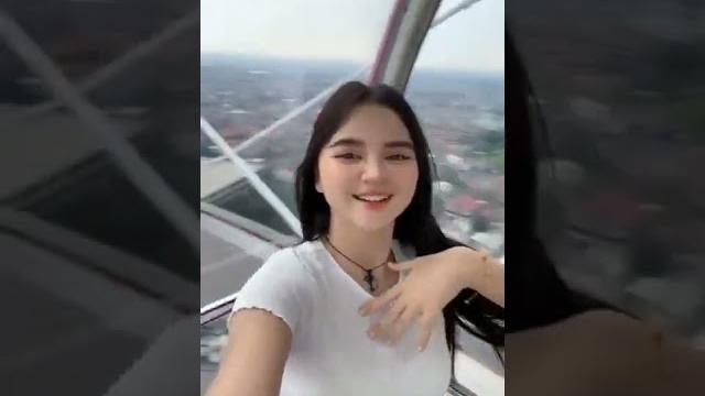 Kienzy emang bikin berdiri" Kienzy emang bikin berdiri"