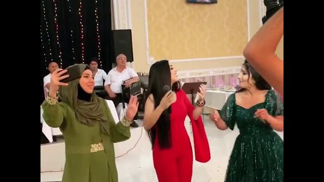 Vefa serifova - uzaqlasmaq istedim (vlog) Vefa serifova - uzaqlasmaq istedim (vlog)