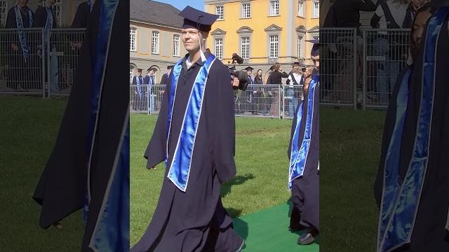 Graduation in the us vs germany Graduation in the us vs germany