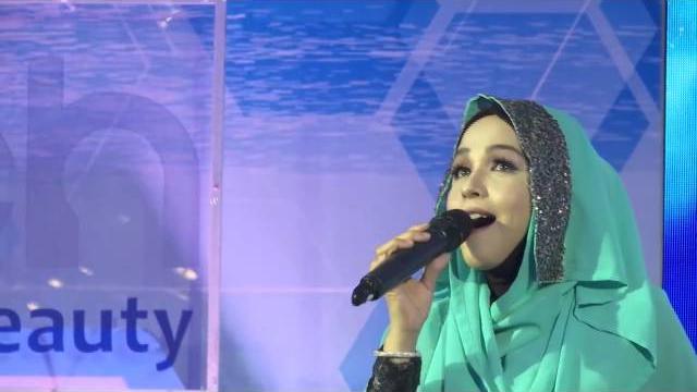 Noryn aziz perform at agetech launching Noryn aziz perform at agetech launching