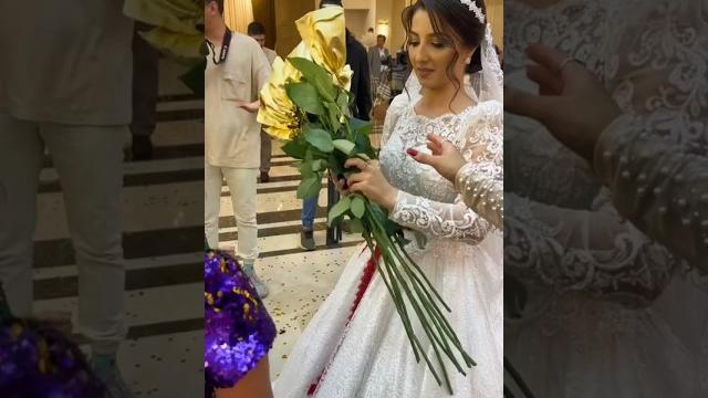 Потрясающая идея - разыграть букет невесты #свадьба #wedding #идея #невеста #букетневесты #конкурс Потрясающая идея - разыграть букет невесты #свадьба #wedding #идея #невеста #букетневесты #конкурс