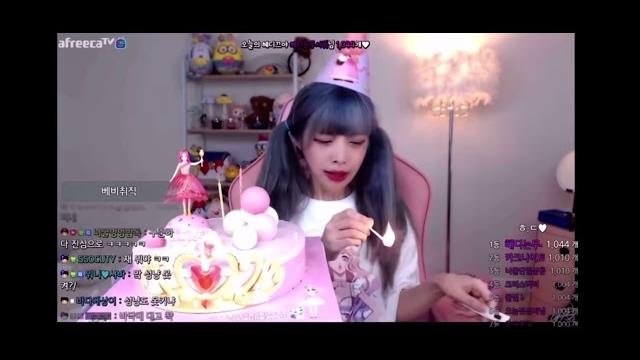 유혜디 찐목소리 엄청 좋은데? 유혜디 찐목소리 엄청 좋은데?
