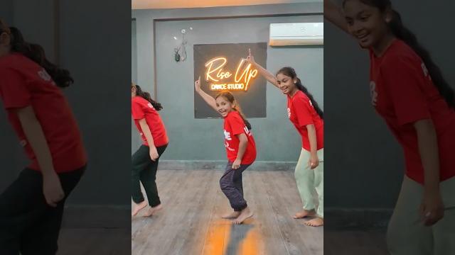 Ranu bombai ki ranu #dance #trending Ranu bombai ki ranu #dance #trending
