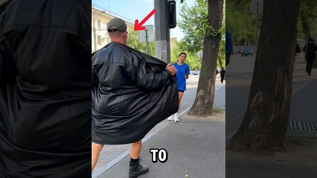 This guy walks around naked ! This guy walks around naked !