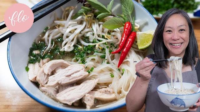 Fast pho ga - vietnamese chicken noodle soup Fast pho ga - vietnamese chicken noodle soup