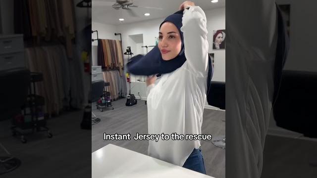 No-pin instant jersey hijab: ready in seconds! #hijabtutorial #modestfashion #hijabshort #hijabshop No-pin instant jersey hijab: ready in seconds! #hijabtutorial #modestfashion #hijabshort #hijabshop