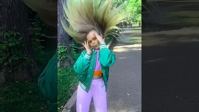 У кого круче слоумо? #shorts #миланастар #кампус #humor #likee У кого круче слоумо? #shorts #миланастар #кампус #humor #likee