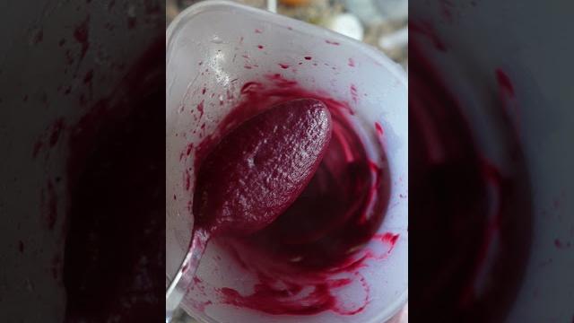 An easy & delicious sauce that goes with everything! #beet #purée #sauce #shorts #cooking #chef An easy & delicious sauce that goes with everything! #beet #purée #sauce #shorts #cooking #chef