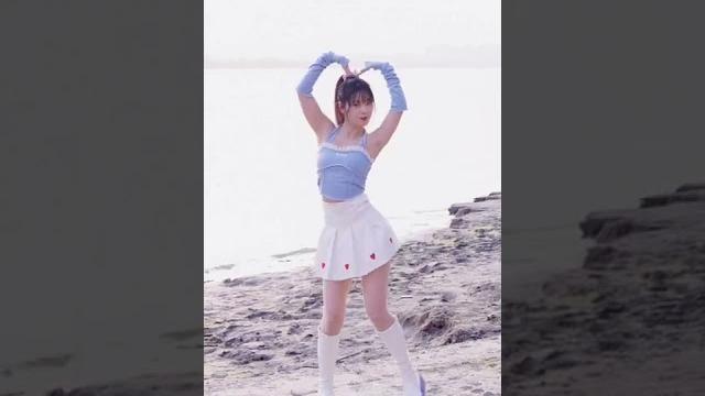 【关注我查看完整版】小鹿乱撞 可爱萌妹#短裙#清纯美女 #舞蹈 【关注我查看完整版】小鹿乱撞 可爱萌妹#短裙#清纯美女 #舞蹈
