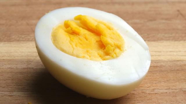 How to cook perfect hard-boiled eggs How to cook perfect hard-boiled eggs