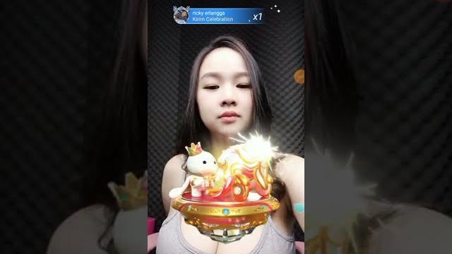 Ada yang mau bantu bukain talinya ??? Ada yang mau bantu bukain talinya ???