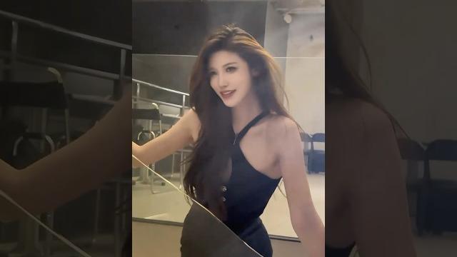 Beautiful chinese girls 【小乌苏tina】#douyin #tiktok #beautiful #shorts #fashion #chinesegirl #sexy Beautiful chinese girls 【小乌苏tina】#douyin #tiktok #beautiful #shorts #fashion #chinesegirl #sexy