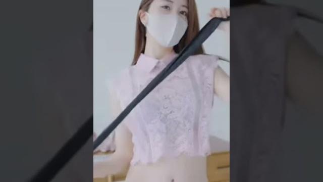 Cewe cantik sexy hampir telanjang Cewe cantik sexy hampir telanjang